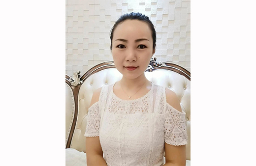 “世”在人为 | 优游国际地板新疆乌鲁木齐经销商张宝月：服务快一步，业绩上一层